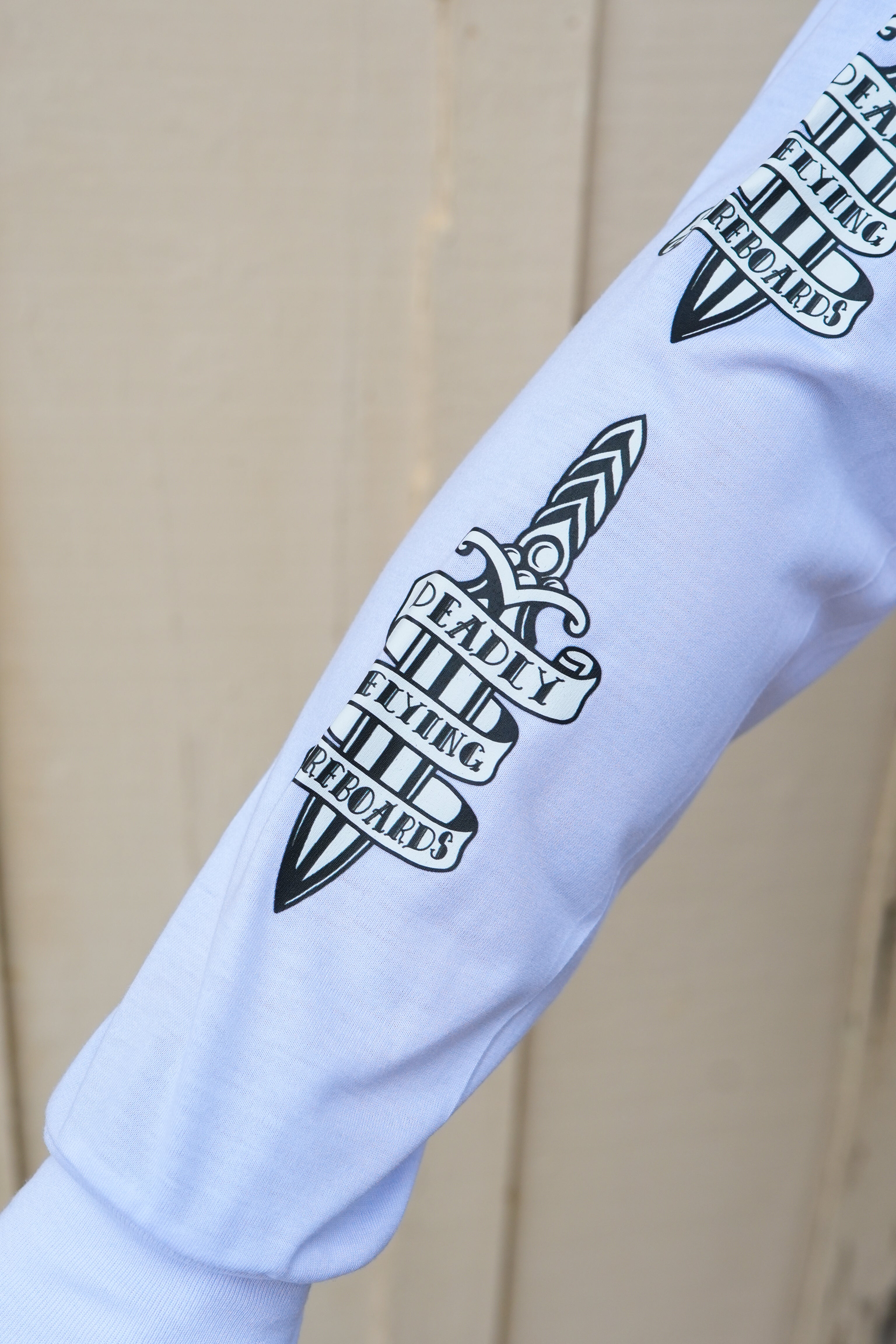 Camiseta Manga Longa Adaga DFS